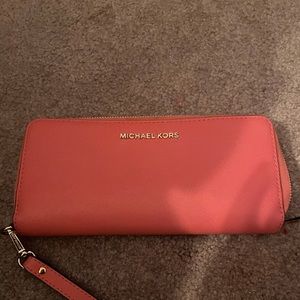Michael kors wallet